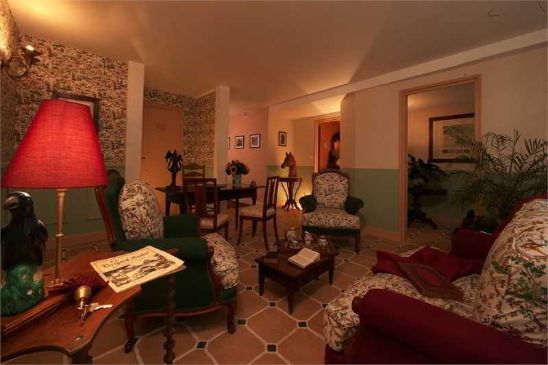 Belvès Logis Hotel Le Boudoir מראה חיצוני תמונה